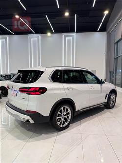 بی ئێم دەبڵیو X5